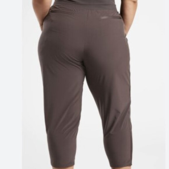 Athleta Pants - Athleta Nolita Slim Tapered Crop Pant | Size 26 | NWT